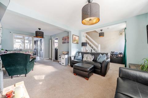 undefined, Highfield Avenue, Hampshire PO14