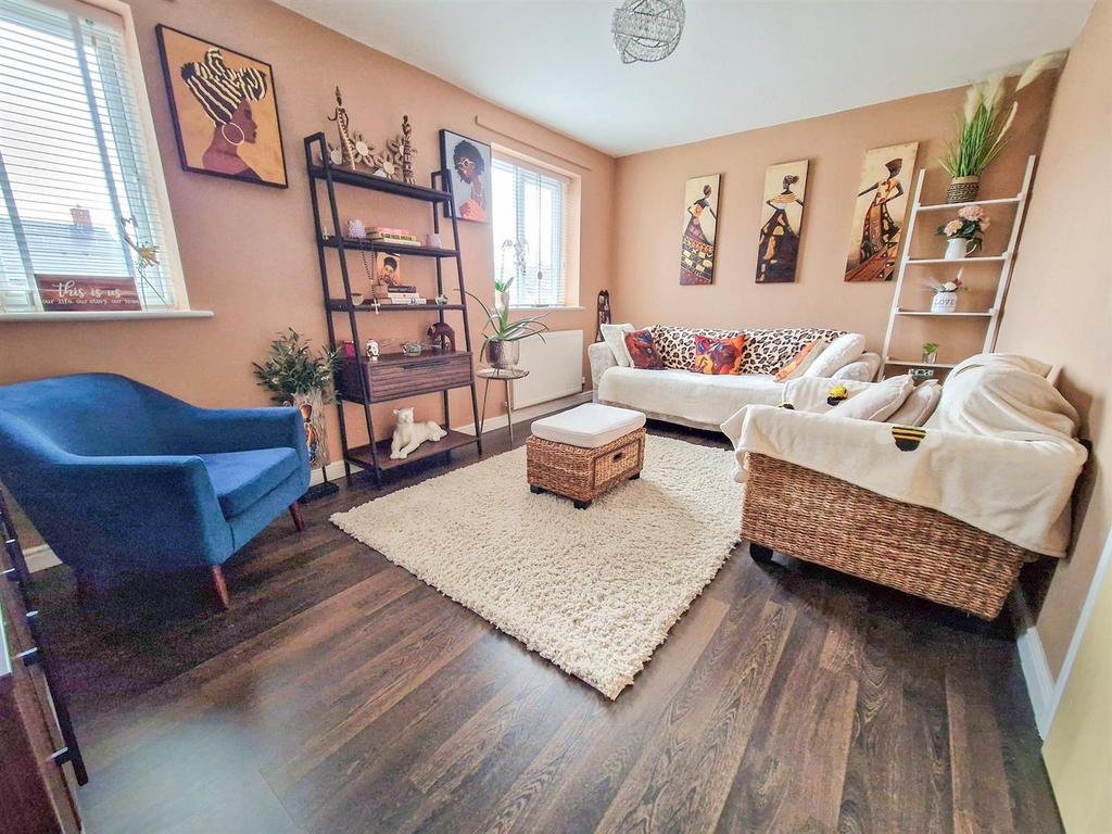 First floor Living/ Bed 1