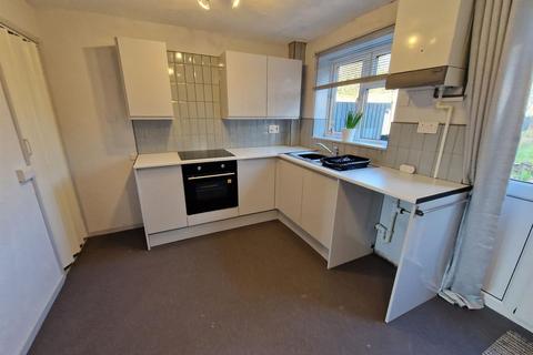 2 bedroom end of terrace house to rent, Condliffe Close, Sandbach
