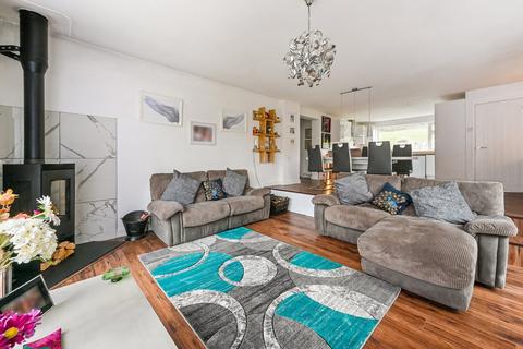 5 bedroom detached house for sale, London Road, Horndean, Waterlooville, Hampshire