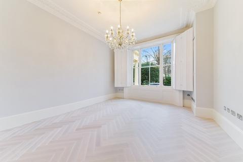 3 bedroom apartment to rent, Leinster Square, London, W2 4