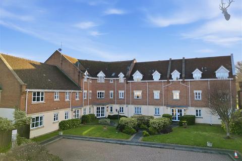 undefined, Forest Drive, Theydon Bois, Epping