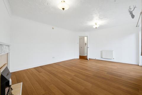 undefined, Forest Drive, Theydon Bois, Epping