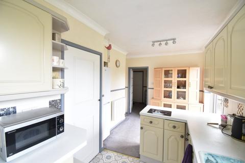 3 bedroom detached bungalow for sale, Cherry Tree Road, Charing Heath, TN27