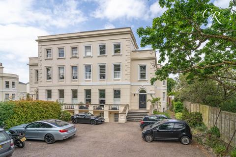undefined, London Road, Cheltenham GL52