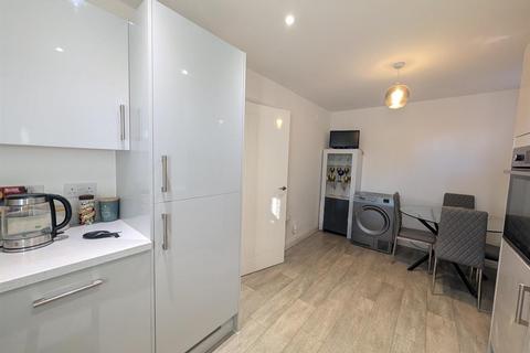undefined, Fieldfare Crescent, Botley, Southampton