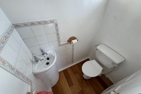 4 bedroom semi-detached house for sale, Crossdale Road, Hindley Green, WN2