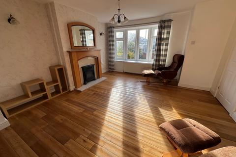 4 bedroom semi-detached house for sale, Crossdale Road, Hindley Green, WN2