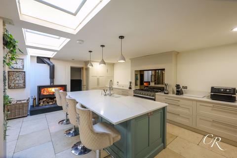 5 bedroom detached house for sale, Shurdington Road, Cheltenham GL53