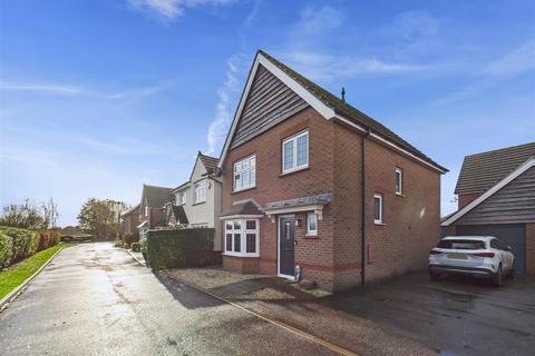 3 bedroom detached house for sale, Swift Close, Cottingham