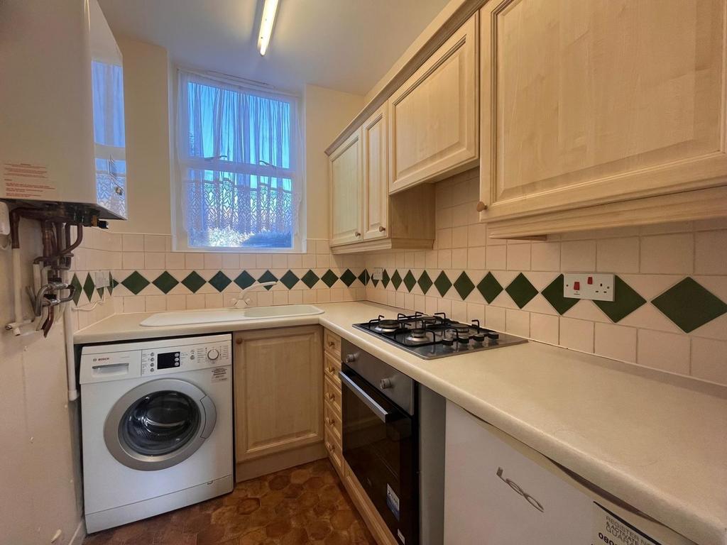 Flat 1 Kitchen