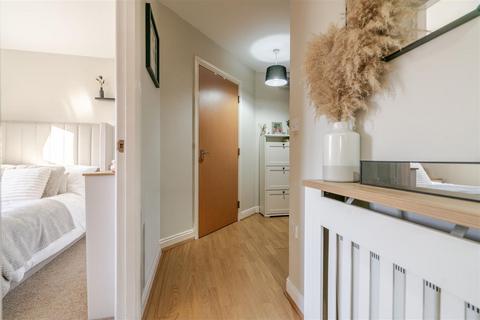 2 bedroom flat for sale, Gas Street, Platt Bridge, Wigan