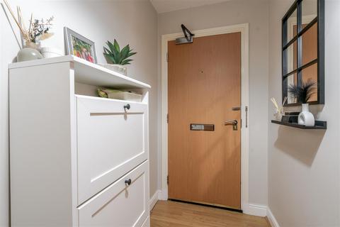 2 bedroom flat for sale, Gas Street, Platt Bridge, Wigan