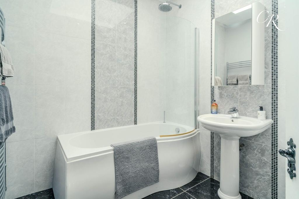 Main Bathroom