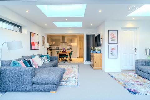 4 bedroom link detached house for sale, Flora Close, Cheltenham GL52