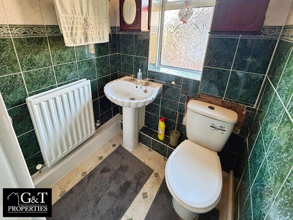 Family bathroom