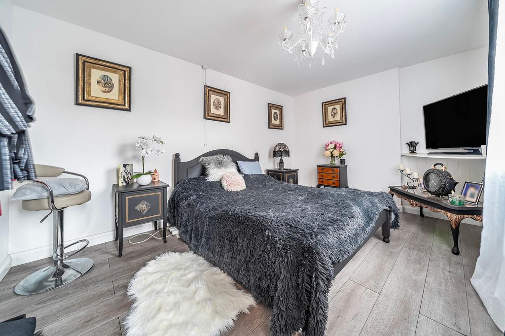 Bedroom 1 GFF