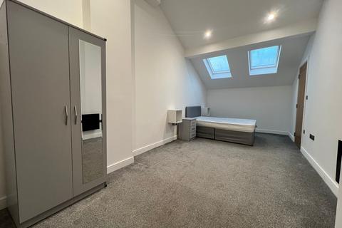 undefined, Bond Street, Birmingham B3