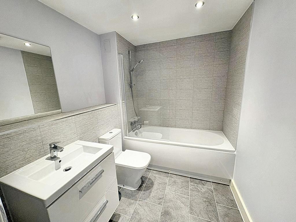 Main Bathroom