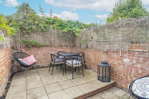 undefined, Union Street, Cheltenham GL52