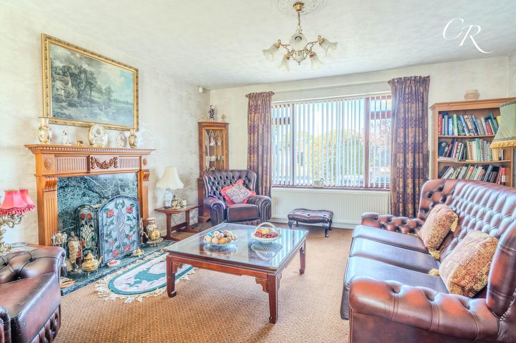 Sitting / Dining Room