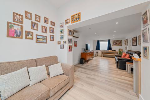 3 bedroom terraced house for sale, Brockles Mead, Harlow CM19