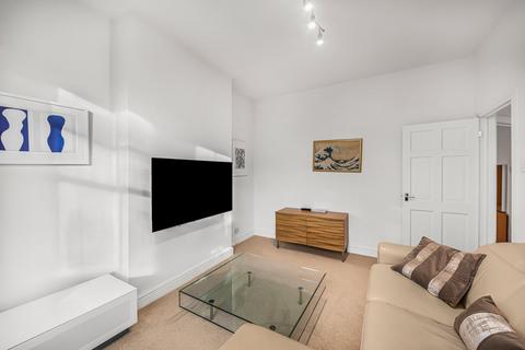 1 bedroom house to rent, Beaumont Road, Chiswick, London