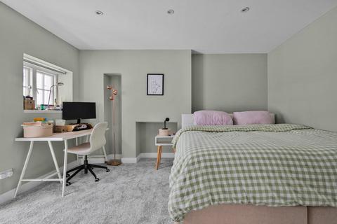 3 bedroom maisonette for sale, Remington Street, Islington, London