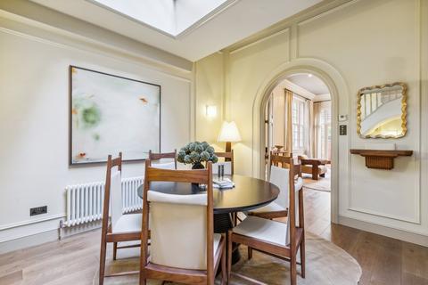 undefined, Melbury Road, Holland Park, London