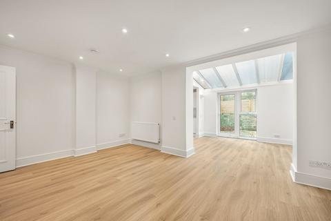 2 bedroom flat for sale, Wallace Road, Canonbury, Islington, London