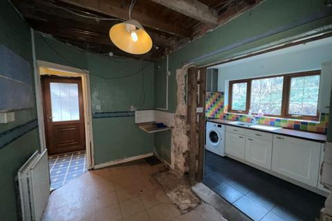 3 bedroom semi-detached house for sale, 11 Cornflower Crescent, Dudley, DY2 7NH