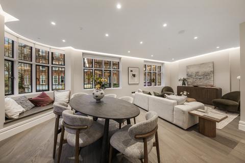 undefined, St. Johns Wood High Street, St John's Wood, London