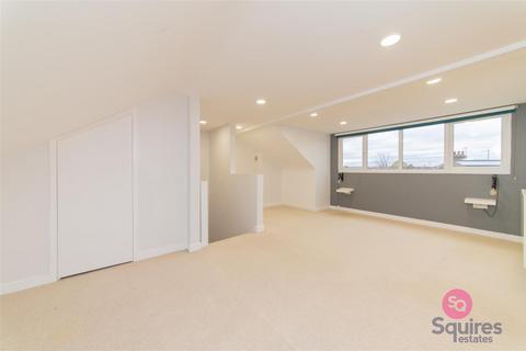 3 bedroom flat for sale, Granville Road, North Finchley