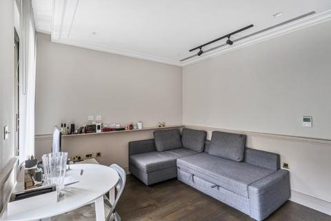 undefined, Queens Wharf, Crisp Road, London, W6