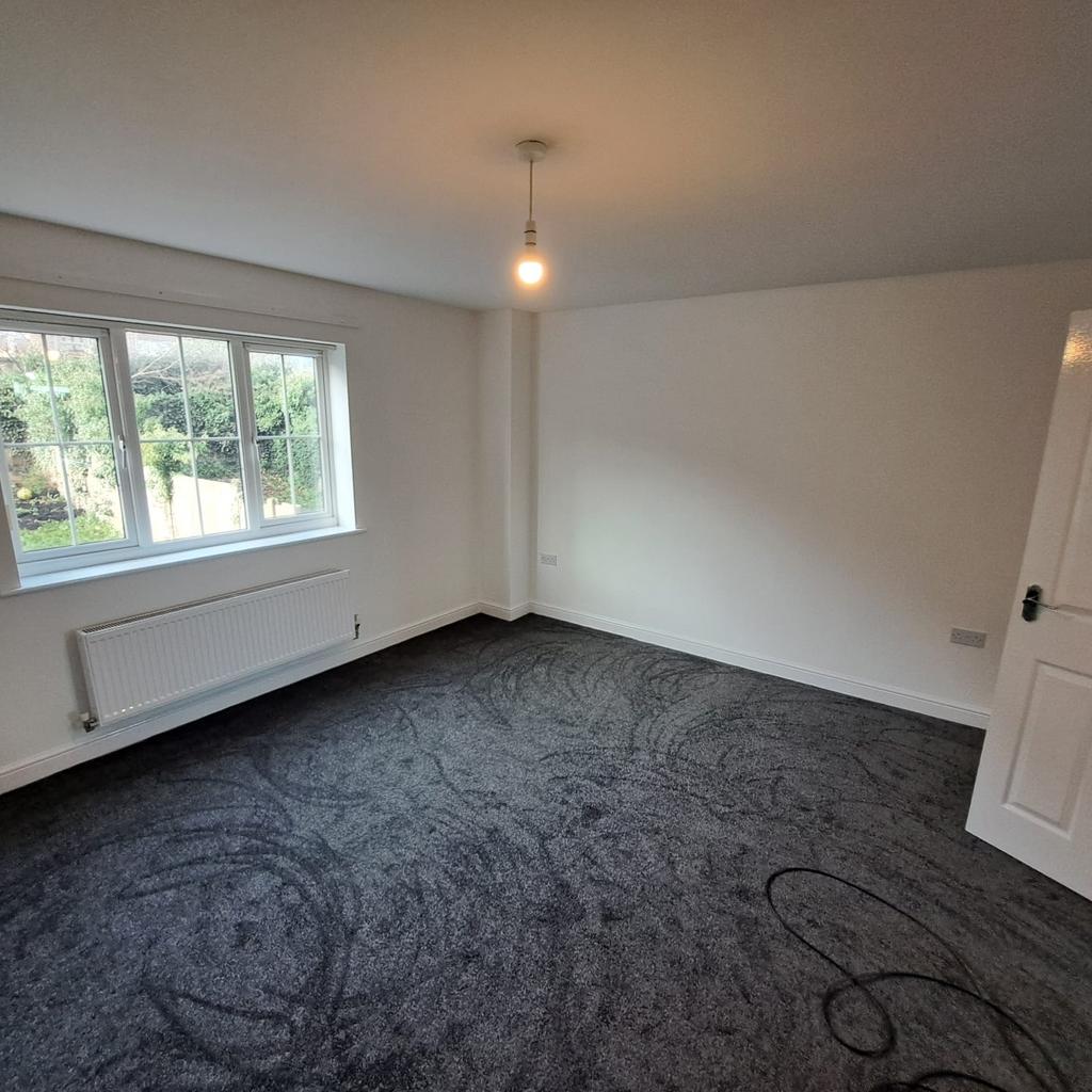 Living Room (1st Floor)