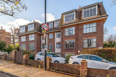 undefined, Colney Hatch Lane, London