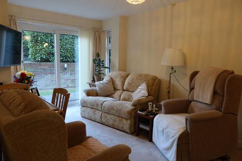 1 bedroom ground floor flat for sale, Guardian Court, Banbury