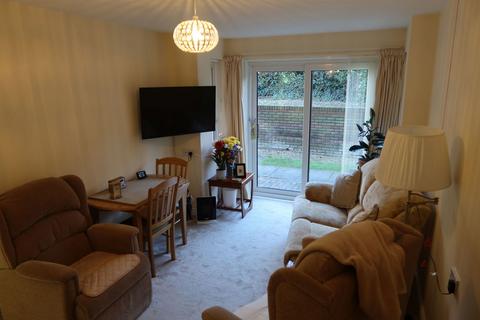 1 bedroom ground floor flat for sale, Guardian Court, Banbury