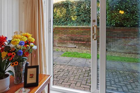 1 bedroom ground floor flat for sale, Guardian Court, Banbury