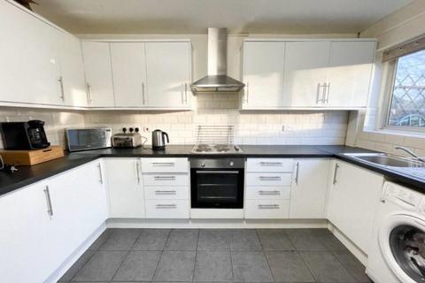 undefined, St. Clement Close, Uxbridge UB8