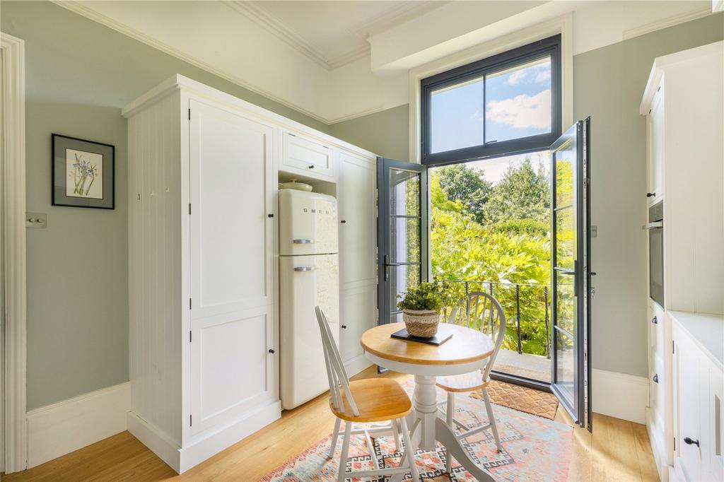 Kitchen/Dining