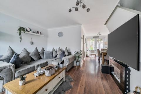 undefined, Bagshot,  Surrey,  GU19