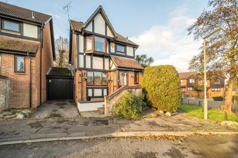 undefined, Bagshot,  Surrey,  GU19