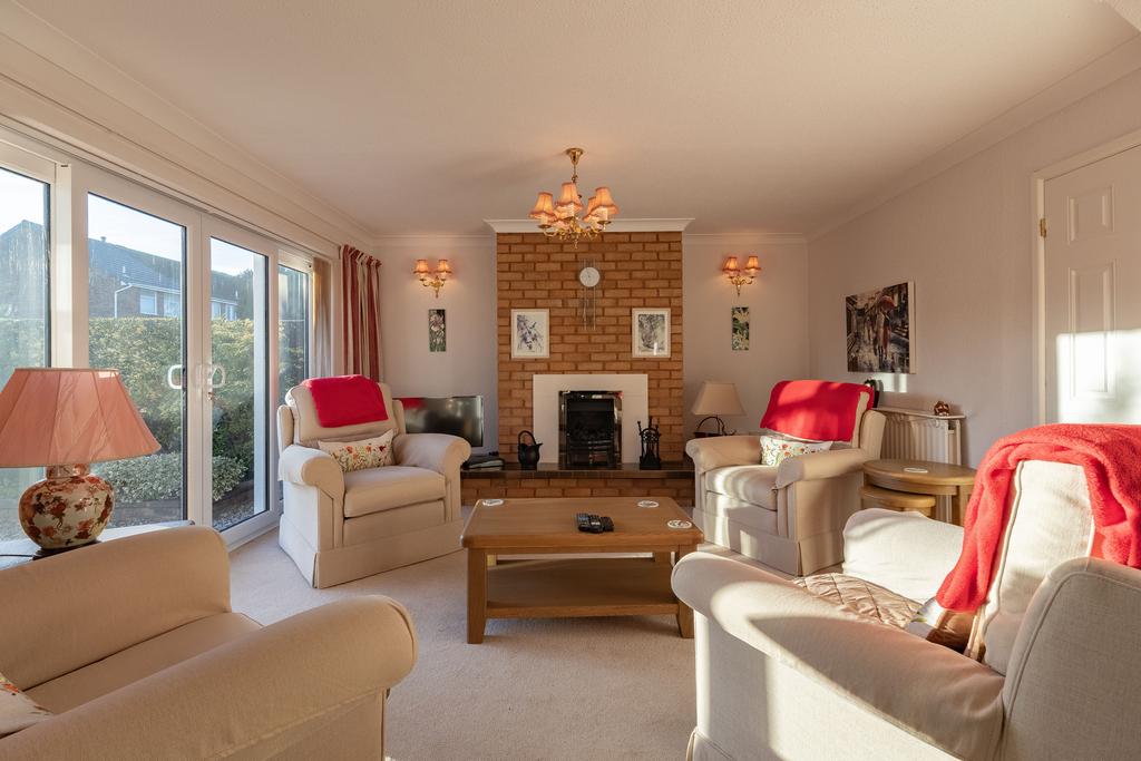 Living Room (2)