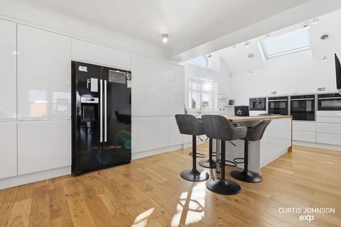 undefined, King Edward Drive, Grays RM16