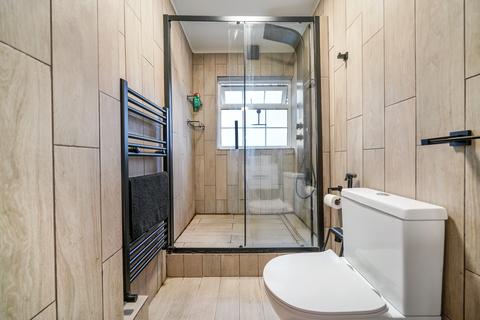 undefined, High Road, Loughton IG10