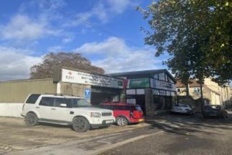 Garage for sale, 11-13 Curzon St Calne SN11 0DB
