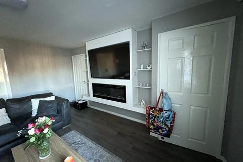 3 bedroom semi-detached house to rent, WRIGLEY AVENUE, BRADFORD, BD4 6BB