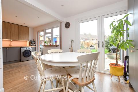 3 bedroom end of terrace house for sale, Tilers Way, Reigate RH2