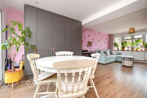 undefined, Tilers Way, Reigate RH2